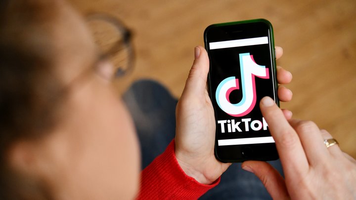 TikTok и Twitter пора ограничить: В России высказались за блокировку из-за угрозы детям