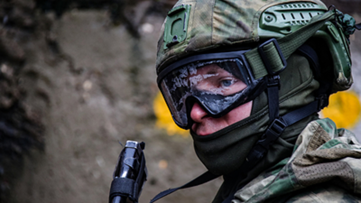 Русский батюшка дал совет каждой женщине, проводившей воина на фронт: Зависит вся Россия!