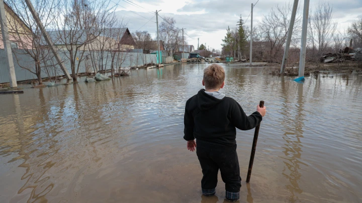 Мэр сменился, объяснения – нет: Орск снова под угрозой затопления. Вода уже возле домов