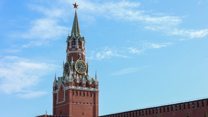 Сначала в Кремль влетел один дрон, теперь атакуют сразу 500: Украина обновляет рекорд