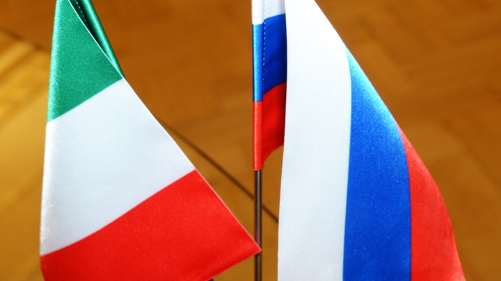 В Краснодаре местный ресторан снял с фасада итальянские флаги после жалоб посетителей