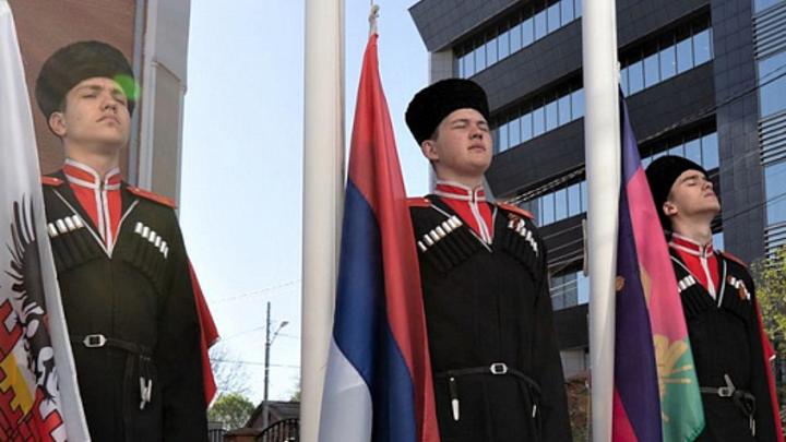 С 1 сентября во всех школах Кубани будут еженедельно исполнять гимн России