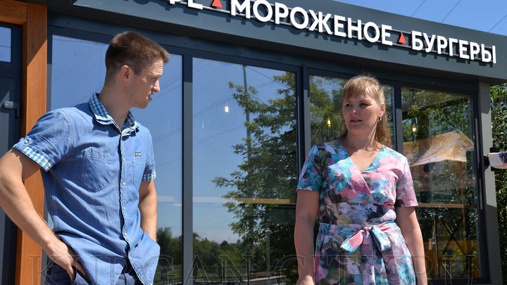 12 часов в сутки: на набережной Тобола в Кургане открыли кафе с гамбургерами