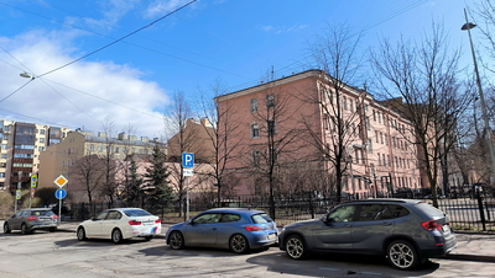 Эксперт озвучил оптимальную скорость автомобиля для экономии топлива