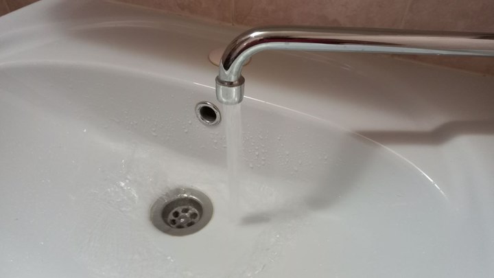 Новокузнечан напугали отключением холодной воды на три дня