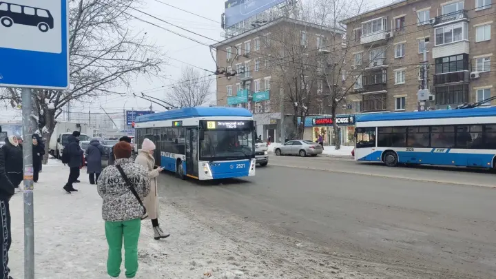 Новосибирские школьники смогут бесплатно ездить на метро и городском транспорте