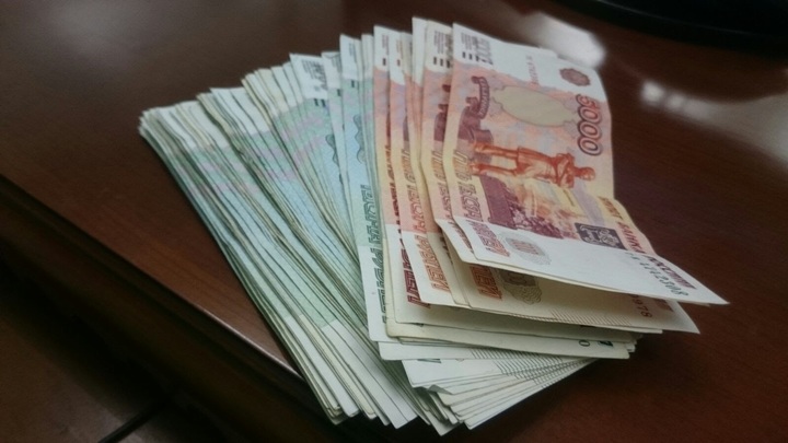 Контору микрозаймов в Северодвинске захватил мужчина с обрезом