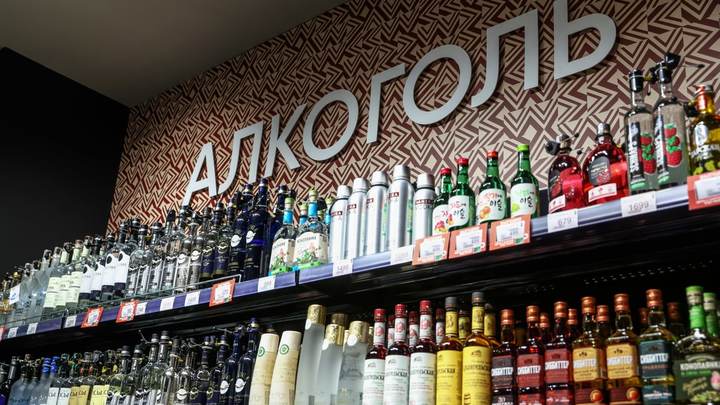 В Мелитополе пресекли торговлю контрафактным алкоголем