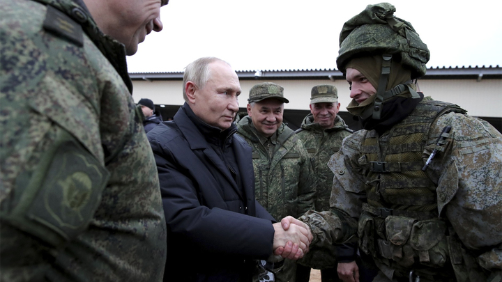 "Россия не бездействует": Разведчик Риттер объяснил тактику Путина