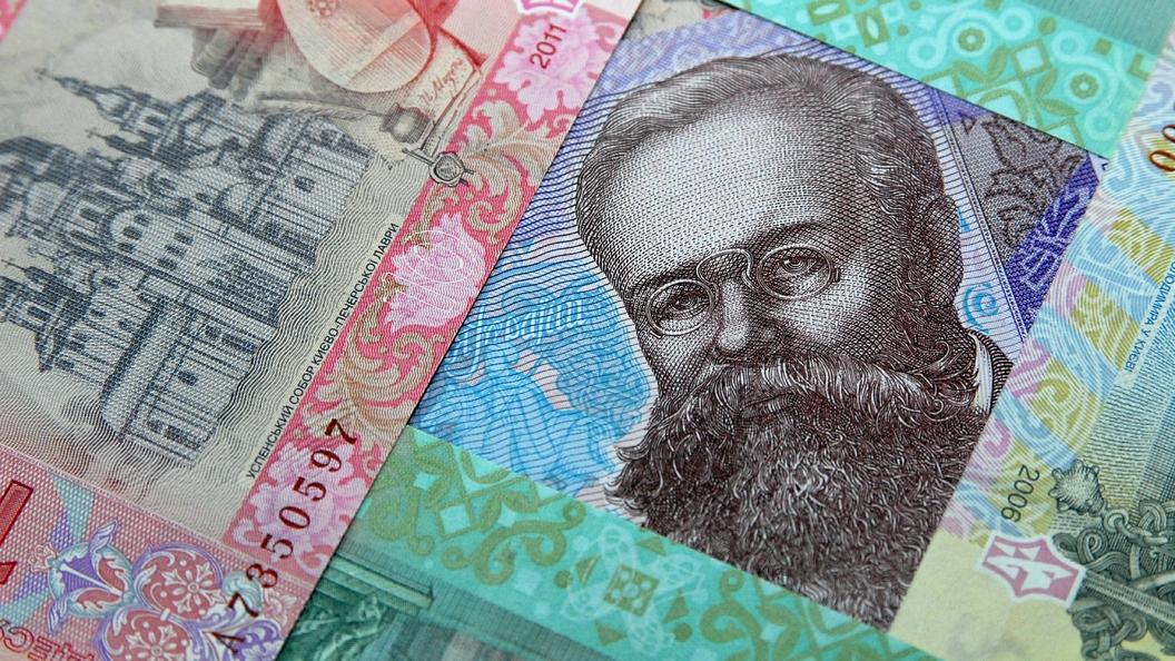 При строительстве стены Яценюка забетонировали 100 млн гривен При строительстве стены Яценюка забетонировали 100 млн гривен