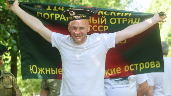 Поздравления в День пограничника: стихи и проза