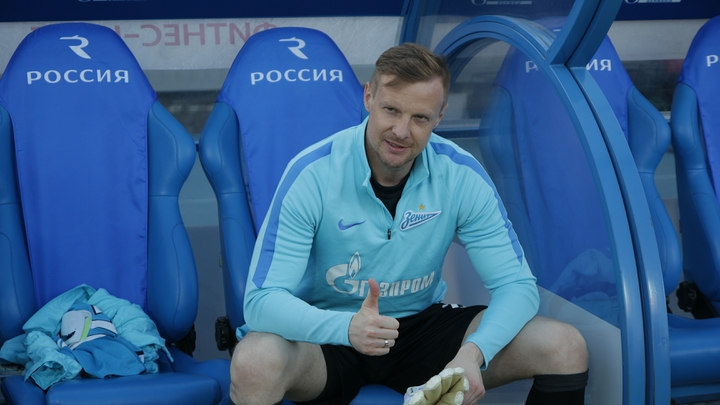 Больного коронавирусом экс-вратаря «Зенита» Малафеева через суд обязали выплатить долг в 750 тысяч