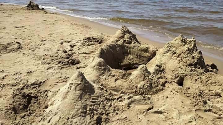 Купальный сезон открыт: Чёрное море прогрелось до +22 градусов