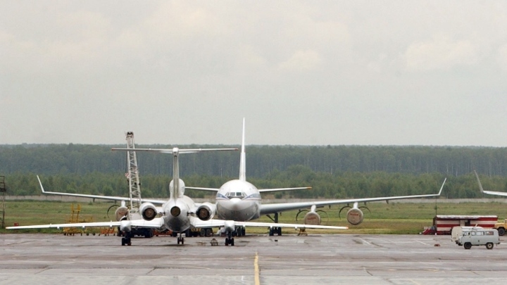 Власти Кузбасса назвали сроки реконструкции взлетно-посадочной полосы в аэропорту Кемерова