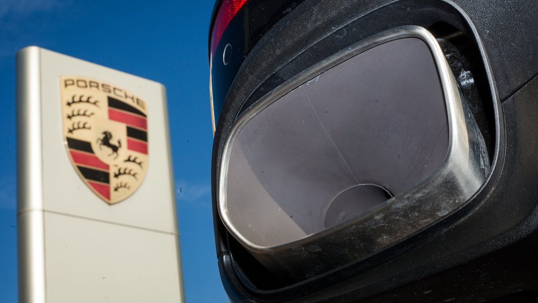 Первые фото нового Porsche Cayenne не восхитили красотой Первые фото нового Porsche Cayenne не восхитили красотой
