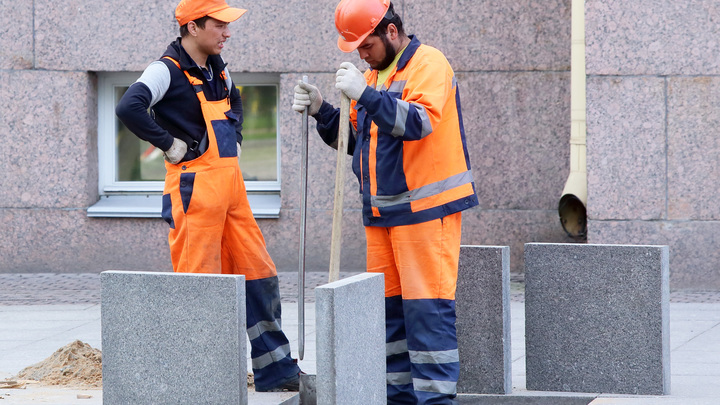 В Москве мигранты устроили поножовщину: Началось всё с тележки