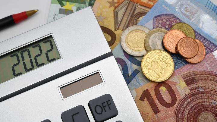 Деньги есть, зарплаты нет: Санкции против России ударили по металлургам в Румынии