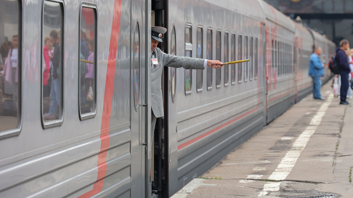 На железнодорожном вокзале Ростова забыли 20 детей из ДНР, ехавших в лагерь