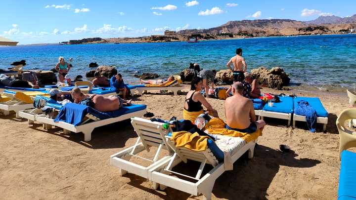 Здорового загара не бывает: Эксперт раскрыла секреты подбора солнцезащитного крема