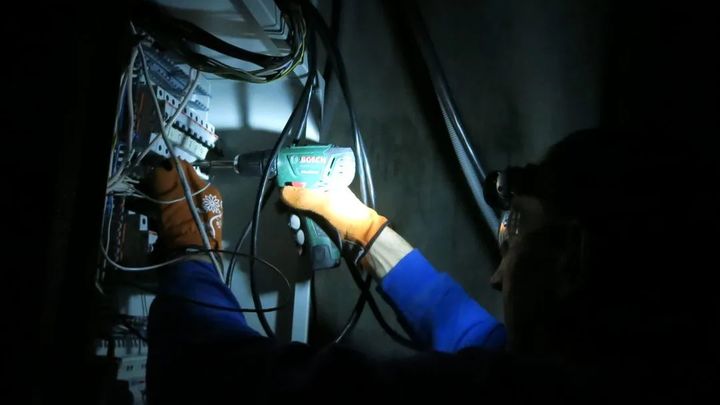 В Крымске из-за аварии на трёх улицах отключили свет