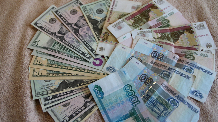Аналитик не исключил доллар по 100 рублей: Идеально