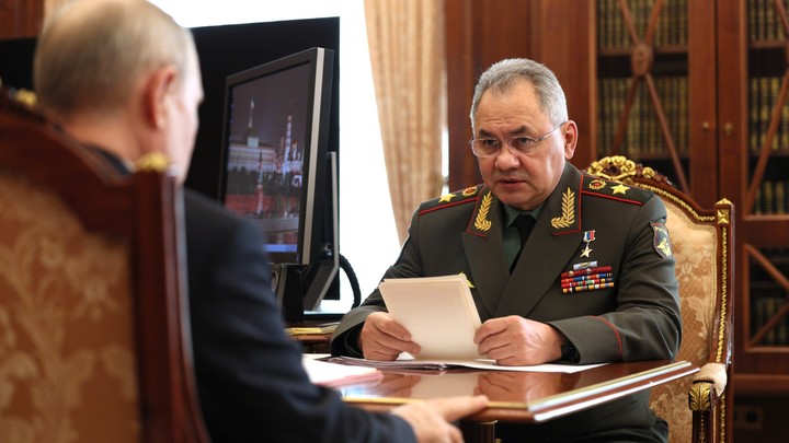 Шойгу рассказал Путину о героизме русских бойцов в ДНР
