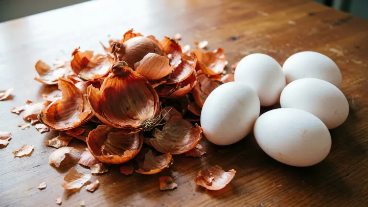 Юрист Князев: за шелуху из магазина для покраски яиц грозит штраф