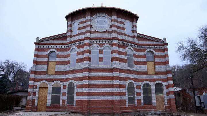 В Самаре идет восстановление фасада хоральной синагоги