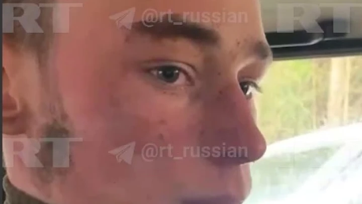 RT показал видео с допросом 19-летнего подозреваемого в убийстве полицейского