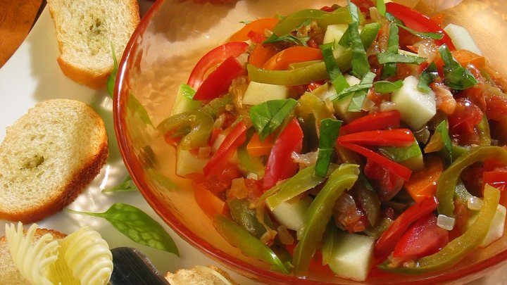 Диетолог Пономарёва рассказала, как смена рациона увеличивает продолжительность жизни на 8 лет