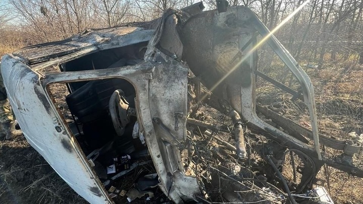 Фронтовой УАЗ, купленный на средства челябинцев, подорвался на мине, но случилось чудо