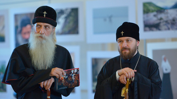 Клятвы отменили полвека назад: митрополит Иларион выступил за единую Церковь