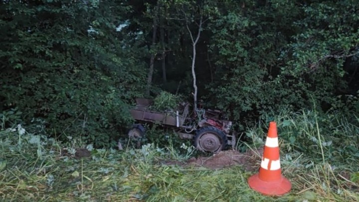 В Ивановской области в ДТП погиб водитель самодельного трактора