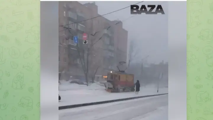 Появились фото и видео мощнейшего снегопада в Москве 19 февраля 2026 года