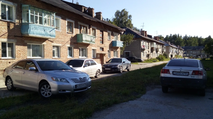 Повреждённый взрывом газа дом в Красном Яре под Новосибирском расселят