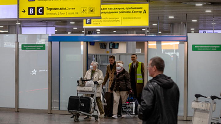 Тысячи русских наплевали на пандемию, уехали за границу. Эксперты гадают: кто это?