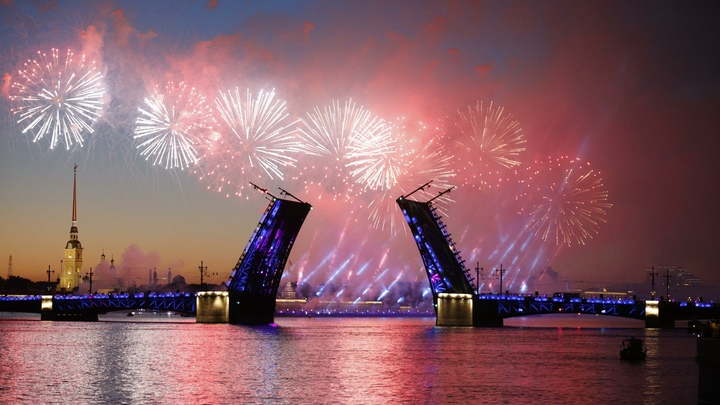 Сезон белых ночей: Что посмотреть в Санкт-Петербурге