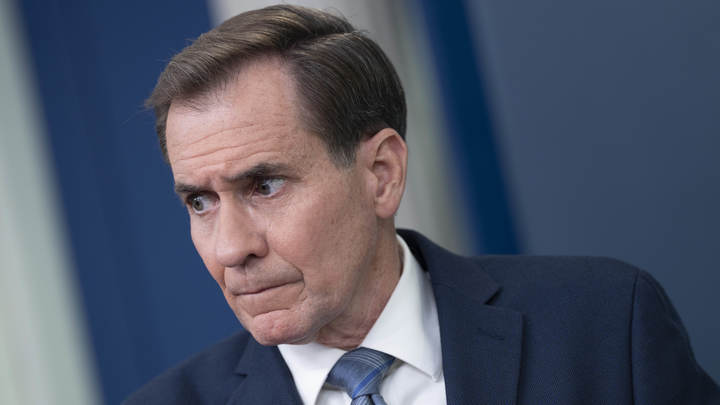 Джон Кирби выдал себя одним жестом, отвечая на острый вопрос о России