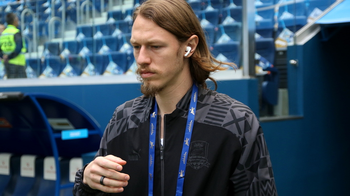 Вратарь ФК Краснодар Сафонов угрожал экс-супруге уголовным преследованием