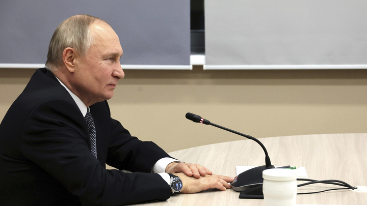Когда и зачем новосибирцы обращались к Путину на прямой линии