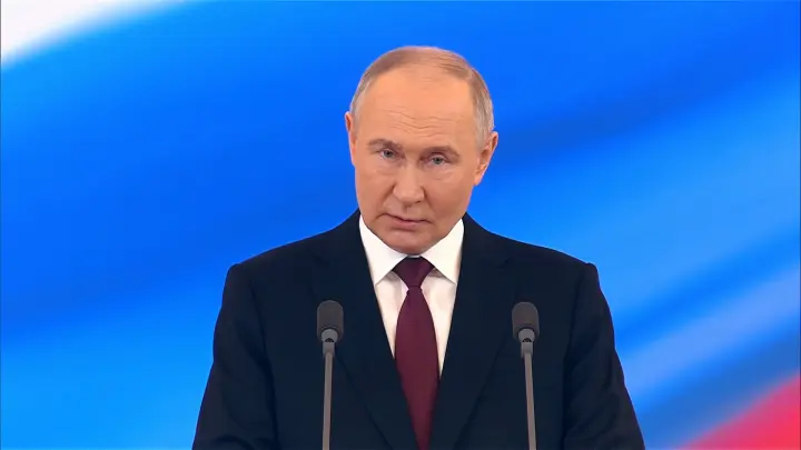 Что Путин в шутку посоветовал прекратить в ответ на слова Аксёнова о Крыме