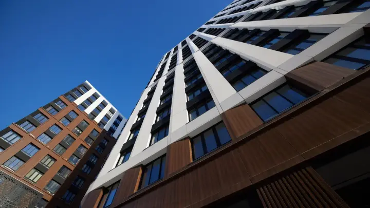 Ефремов готовится к чудовищной движухе? Квартиру актёра в Москве шумоизолируют