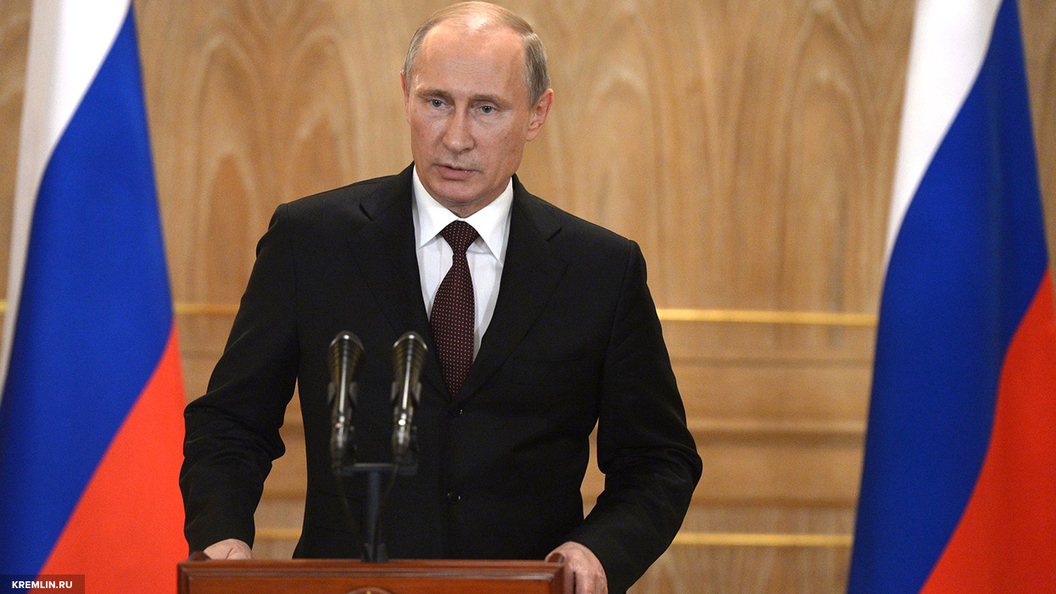 Путин: Со времен СССР у нас есть отторжение к вседозволенности спецслужб Путин: Со времен СССР у нас есть отторжение к вседозволенности спецслужб
