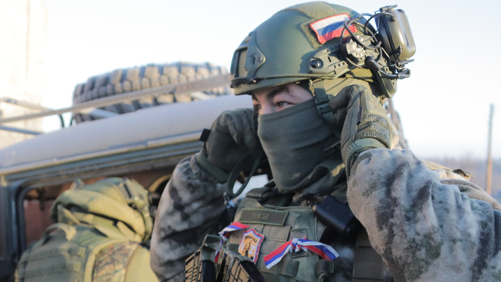 ВС России перебрасывают военную технику в сторону линии соприкосновения на Херсонщине