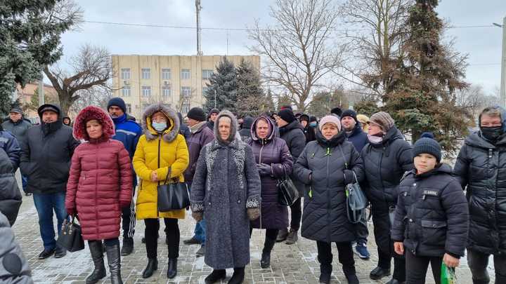 Митингующие в Гагаузии призвали региональные власти решить напрямую газовый вопрос с Москвой