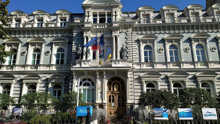 МИД Франции пригрозил русским дипломатам после слов о судьбе инструкторов