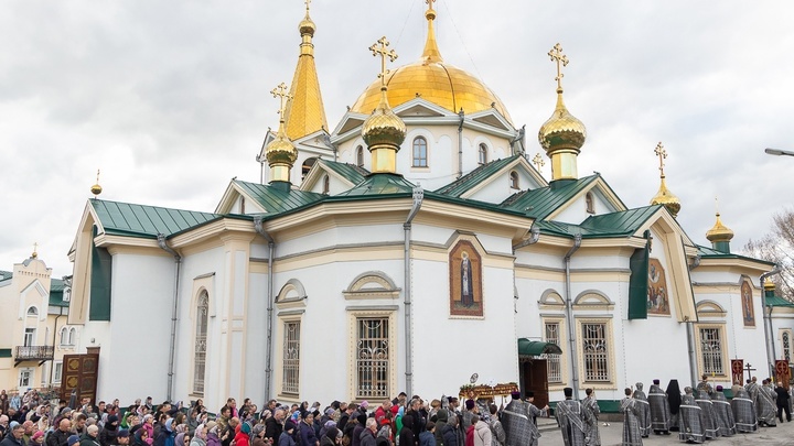 Православные верующие готовятся к встрече Светлого праздника Пасхи в Новосибирске