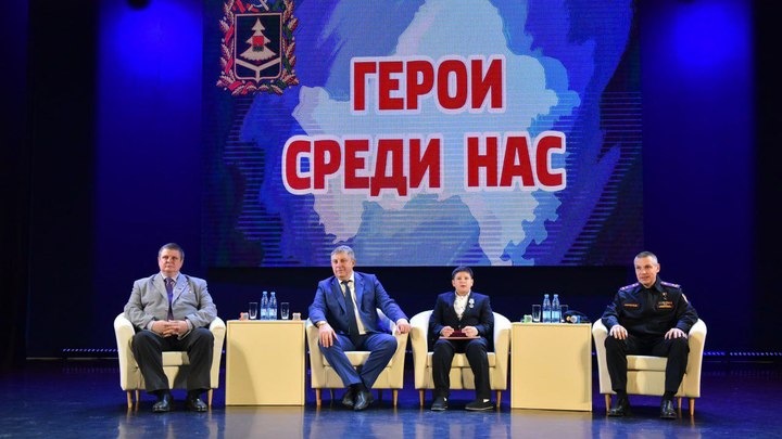 Школьника Федора из Брянской области наградили медалью За отвагу