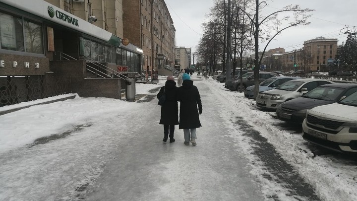 В Челябинске чиновники проверят качество уборки дворов и улиц от снега и льда