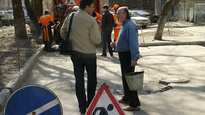 В Самаре продолжает проваливаться асфальт